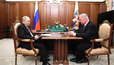Президент встретился с председателем ФНПР Михаилом Шмаковым